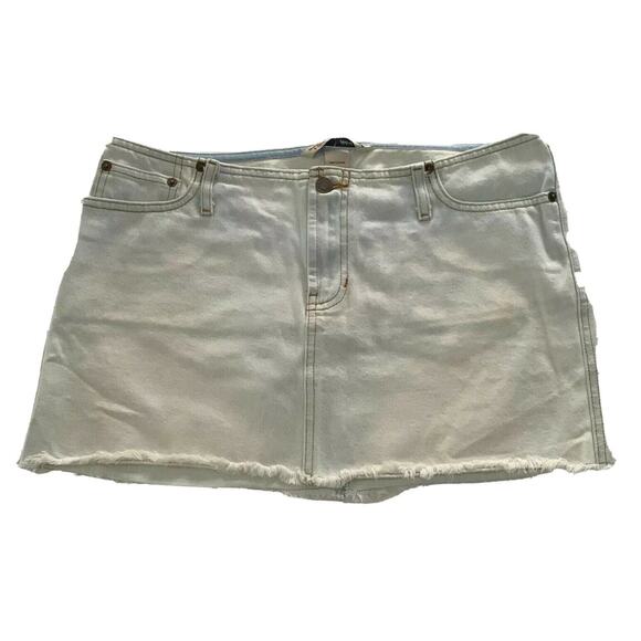 Abercombie & Fitch Jean Short Mini Skirt Size 8 Womens White Denim Light Cotton - Picture 1 of 6